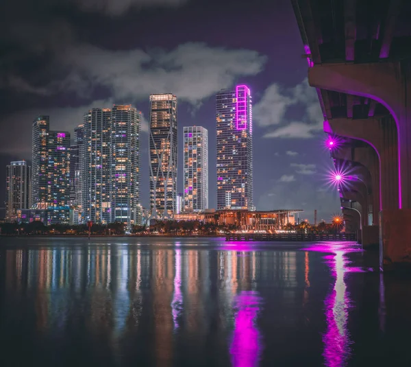 Skyline Miami Centro Cidade Arranha Céus Noite — Fotografia de Stock
