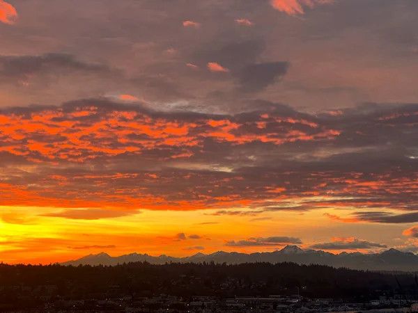 Colorido Atardecer Sobre Las Montañas Olímpicas Seattle — Foto de Stock