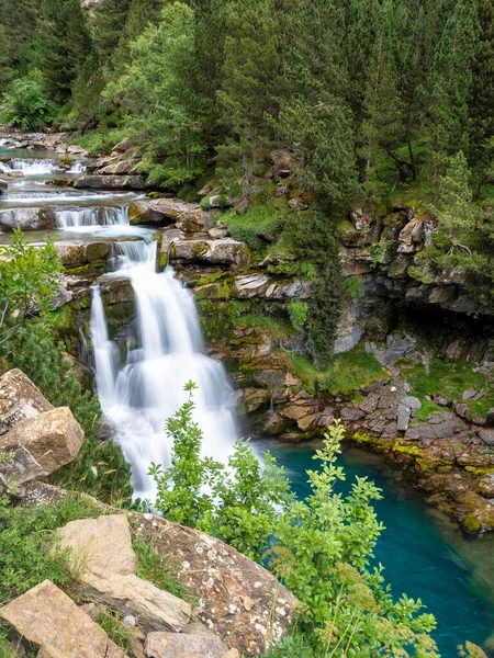 Ordesa Vadisi Şelalesi Kuyruğu — Stok fotoğraf