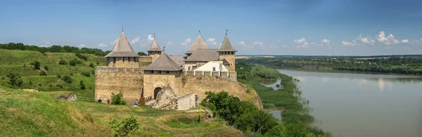 Khotyn Ucrânia 2021 Fortaleza Khotyn Região Chernivtsi Ucrânia Dia Ensolarado — Fotografia de Stock