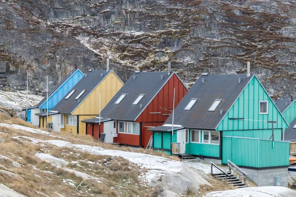 北极的针叶树木屋 — 图库照片