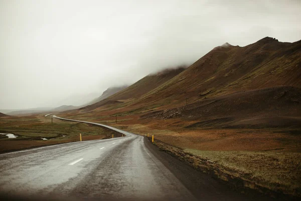 Οριζόντια Λήψη Του Περιφερειακού Δρόμου Στην Ισλανδία — Φωτογραφία Αρχείου