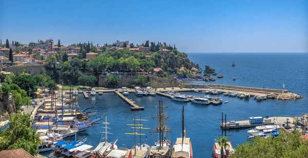 Antalya Turquia 2021 Porto Romano Cidade Velha Antalya Turquia Dia — Fotografia de Stock