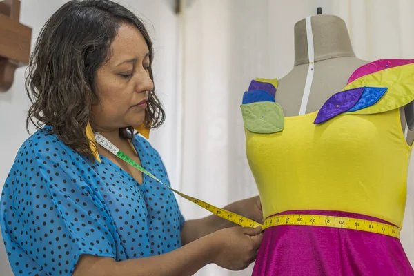Latin Fashion Designer Measuring Dress Mannequin Tape —  Fotos de Stock