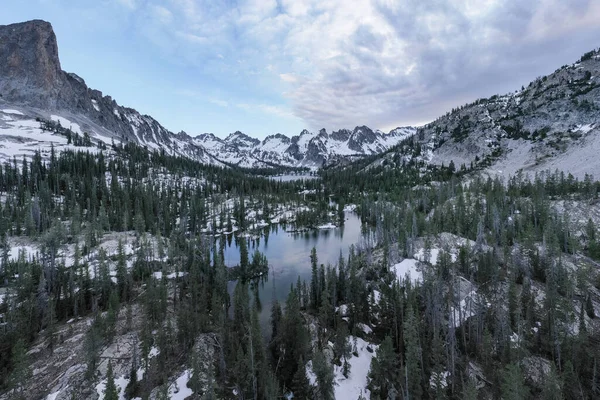 View Alice Lake Aptly Named Sawtooth Mountains Idaho — Zdjęcie stockowe