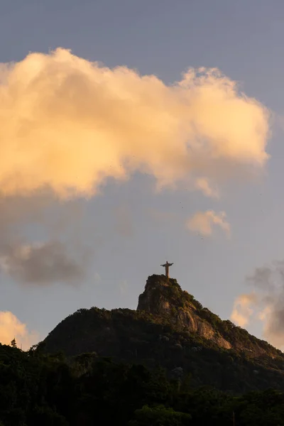 Krásný Výhled Mraky Nad Sochou Vykupitele Krista Hoře Corcovado Rio — Stock fotografie