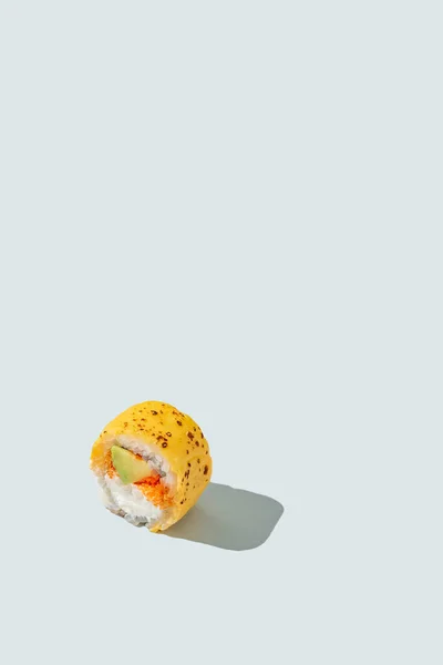 Japanese Sushi Rolls Cheddar Cheese Colored Background — Stockfoto