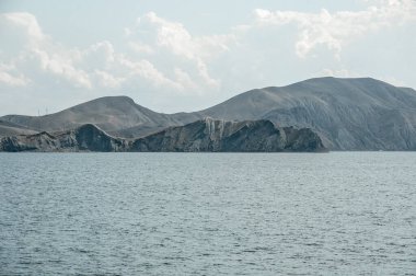 Koktebel bölgesinde Karadeniz 'in Kırım kıyıları.
