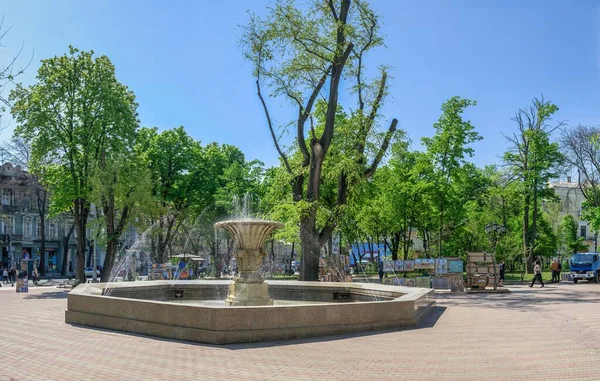 Odessa Ukraine 2022 Cathedral Square Odessa Ukraine Sunny Spring Day — Stockfoto