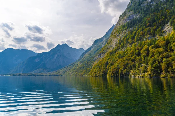 Lago Koenigssee Con Montañas Alp Konigsee Parque Nacional Berchtesgaden Baviera —  Fotos de Stock