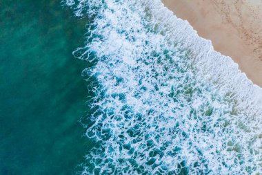 Oahu, Hawaii 'nin İHA' sından okyanus manzarası