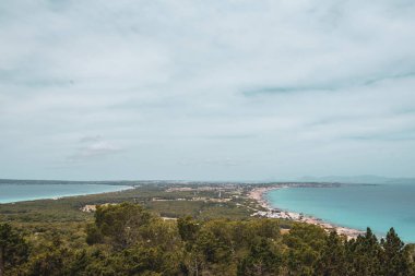 Formentera, İspanya 'daki Mirador de La Mola' dan görüntü.