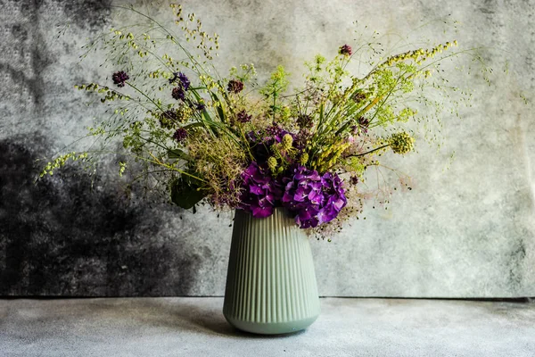 Verão Flores Selvagens Buquê Como Conceito Presente Interior — Fotografia de Stock