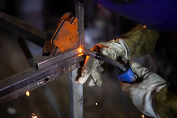 Soldagem Metal Fogo Operação Máquina Solda Fabricação Costura Aço Processamento — Fotografia de Stock