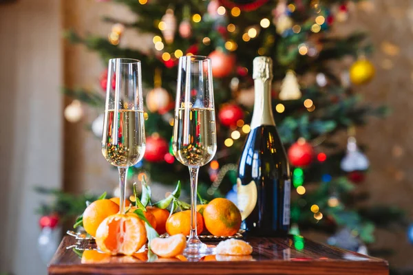 Two Glasses Champagne Front Christmas Tree — Stok fotoğraf