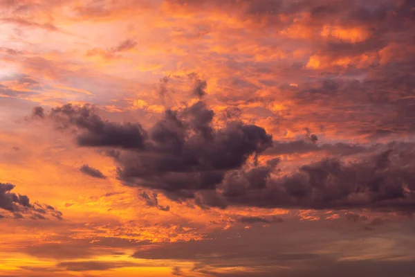 Beautiful Orange Clouds Sunset Sky Chapada Dos Veadeiros Gois State — Stockfoto