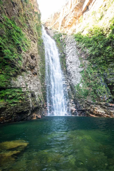 Beautiful View Big Wild Rocky Waterfall Green Area Chapada Dos — Stok fotoğraf