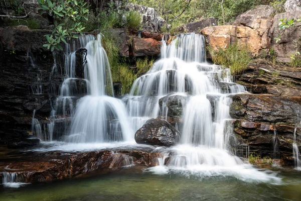Beautiful View Wild Waterfall Green Area Chapada Dos Veadeiros Gois — Stock fotografie
