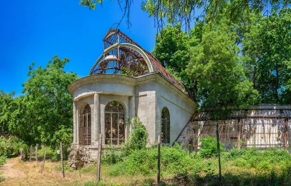 Οδησσός Ουκρανία 2022 Ερείπια Του Θερμοκηπίου Marazli Στο Σανατόριο Chkalov — Φωτογραφία Αρχείου