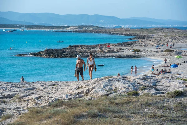 Ses Illetes Espanha 2021 Julho Pessoas Que Apreciam Praias Ses — Fotografia de Stock