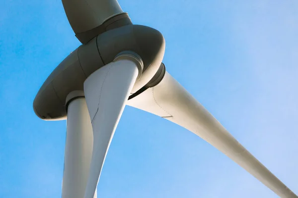 Close Renewable Energy Windmill — Stock Photo, Image