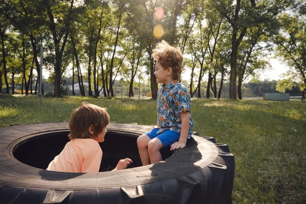 Kids Playing Outdoors Sport Summer Day Activity — Stock Photo, Image