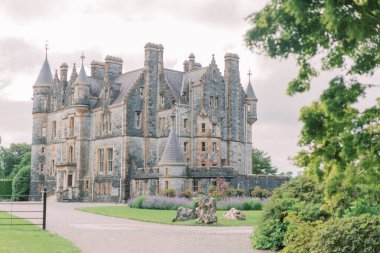 İrlanda 'daki Blarney House ve Gardens manzarası