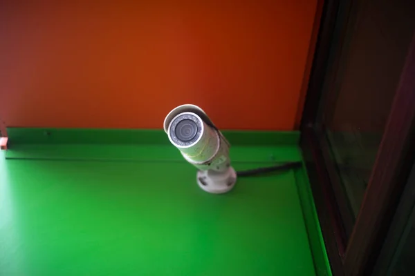 Cámara Video Edificio Sistema Vigilancia Grabadora Vídeo Ventana Seguridad Pared — Foto de Stock