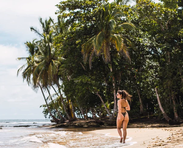 Woman Swimsuit Beach Costa Rica — 图库照片