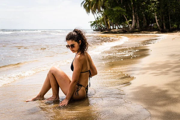 Woman Swimsuit Beach Costa Rica — Fotografia de Stock