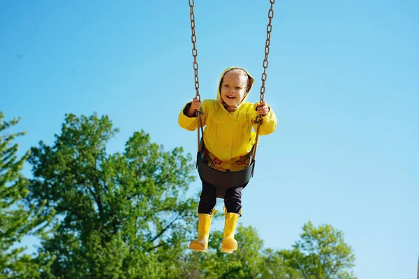 Little Blond Girl Swinging Park — Fotografia de Stock