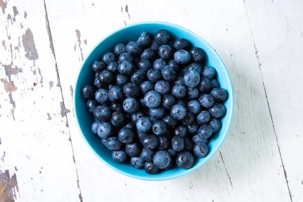 Top View Bowl Blueberries Wooden Table — Stock Photo, Image