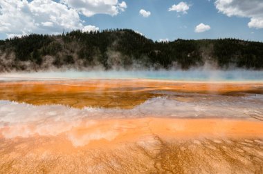 Yellowstone Ulusal Parkı 'nda Büyük Prismatik Bahar
