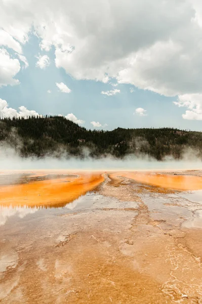 Grande Primavera Prismatica Yellowstone — Foto Stock