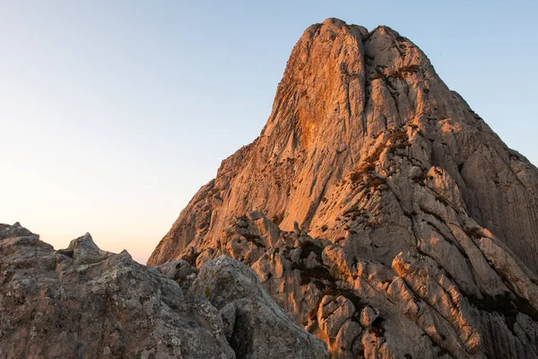 Gün Doğumunda Pea Bernal — Stok fotoğraf