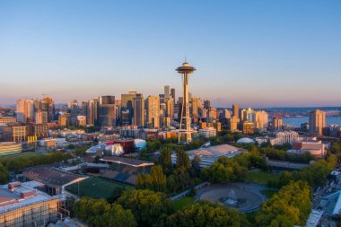 Seattle, Washington skyline at sunset