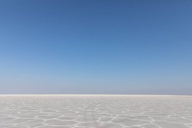 Wide shot of Bonneville Salt Flats in Utah