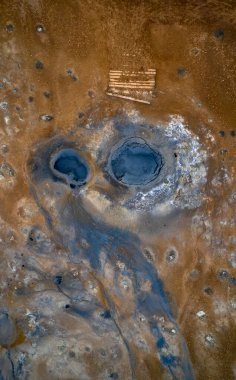 Volcanic terrain with geothermal fissures