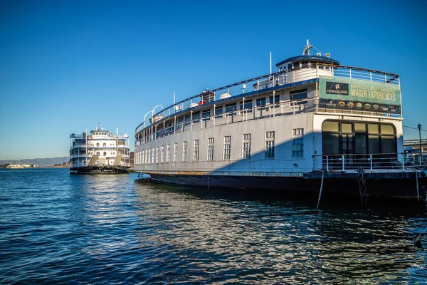Enorme Crucero Atracción Turística San Francisco —  Fotos de Stock