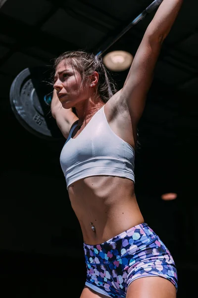 Fit Female Doing Clean Jerk Crossfit Workout Barbell — 스톡 사진