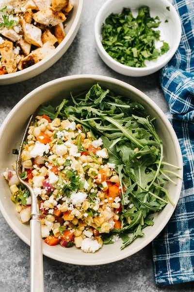 Vegetarian Mexican Street Corn Salad Arugula — Stockfoto