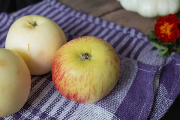 Top View Apples Lying Kitchen Autumn Fruits — Stock Fotó