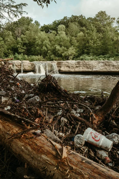 Trash River Bank Mckinney Falls State Park — Stock Photo, Image