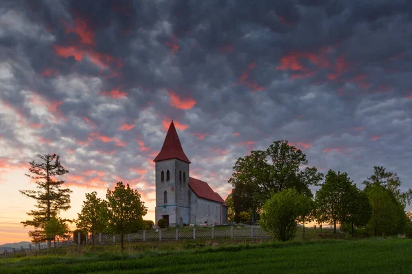 Igreja Gótica Cemitério Aldeia Abramova Eslováquia — Fotografia de Stock