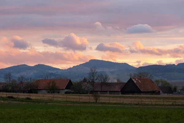 Fienili Tradizionali Nel Villaggio Ivancina Nella Regione Turiec Slovacchia — Foto Stock