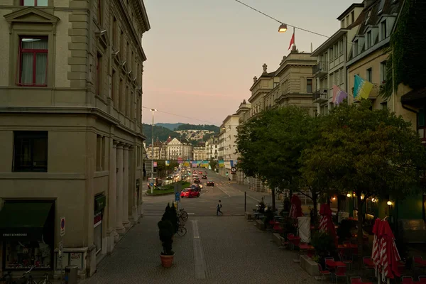 Ulica Mieście Pod Zachodem Słońca Lecie — Zdjęcie stockowe