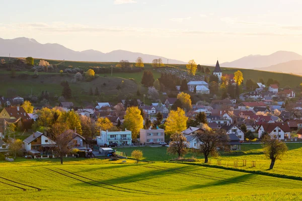 Mattina Villaggio Valca Nella Regione Turiec Slovacchia — Foto Stock