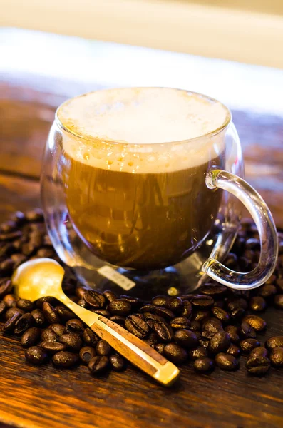 Кава з кавовим зерном — стокове фото
