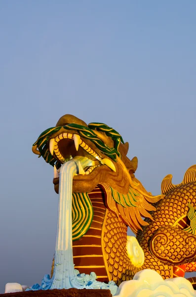 Gold dragon — Stock Photo, Image