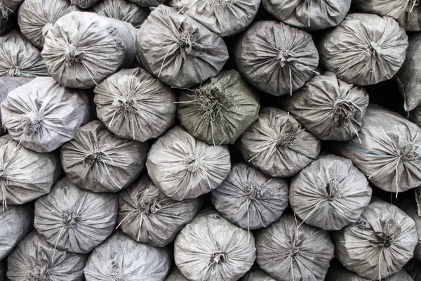 Saco de carvão vegetal — Fotografia de Stock